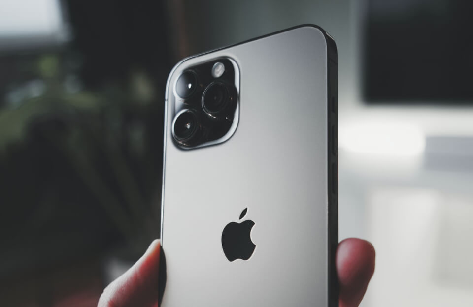 iPhone 16