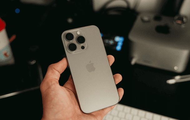 iPhone 16
