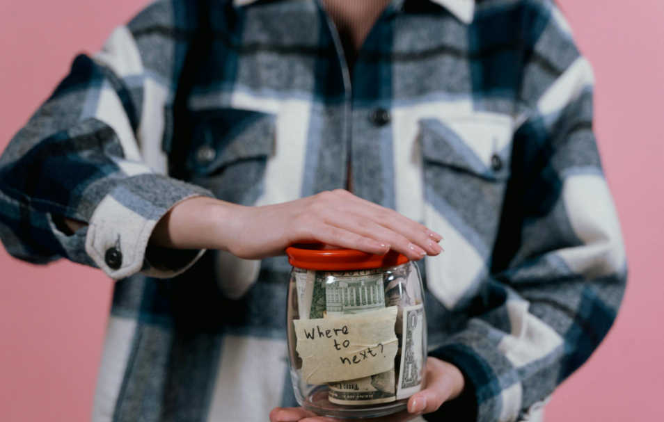 How to save money in Canada 2026